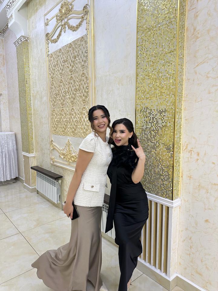 Черная двойка новая 1раз носила