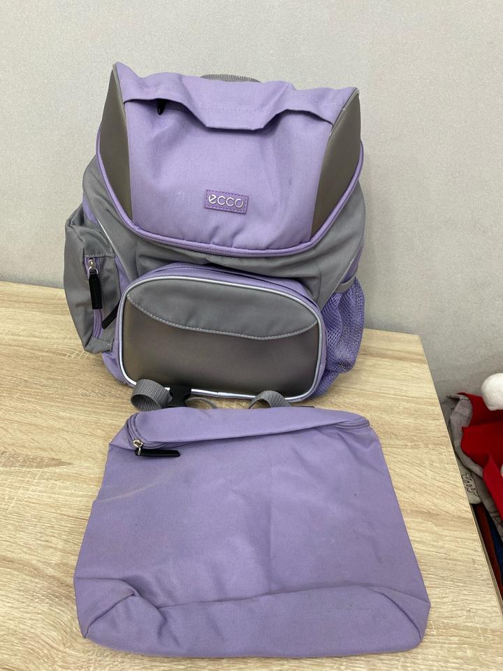 Продам оригинал рюкзак Ecco в комплекте сумка для обуви