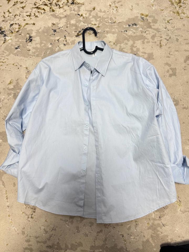 Голубая Рубашка