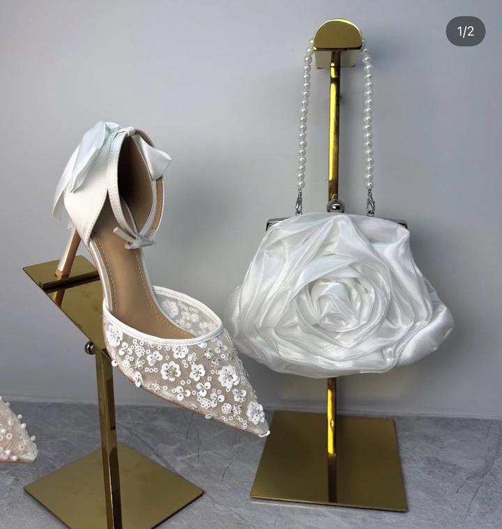 Туфли белые