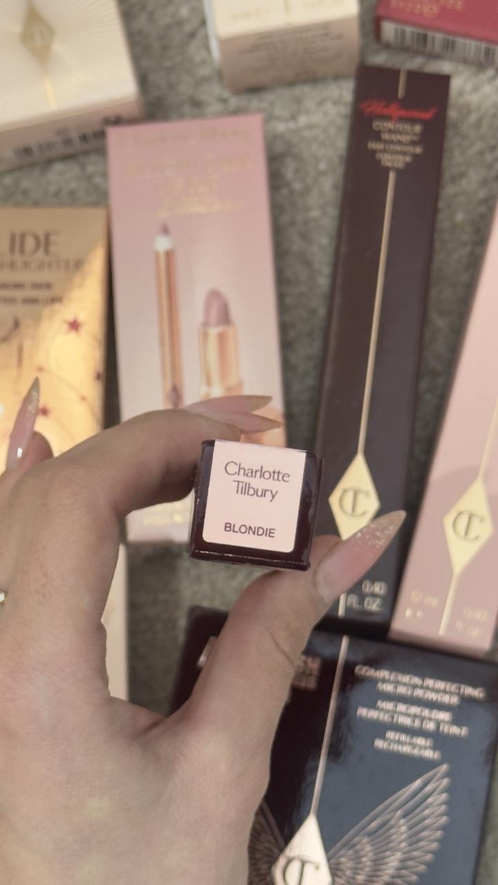 Charlotte tilbury lip Lustre