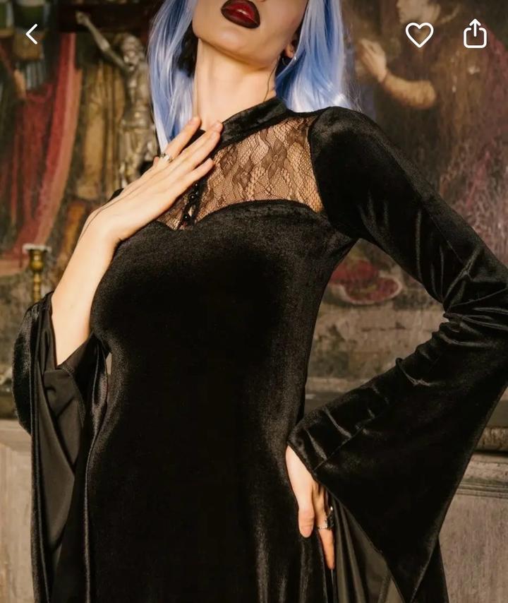 Дизайнерское бархатное платье