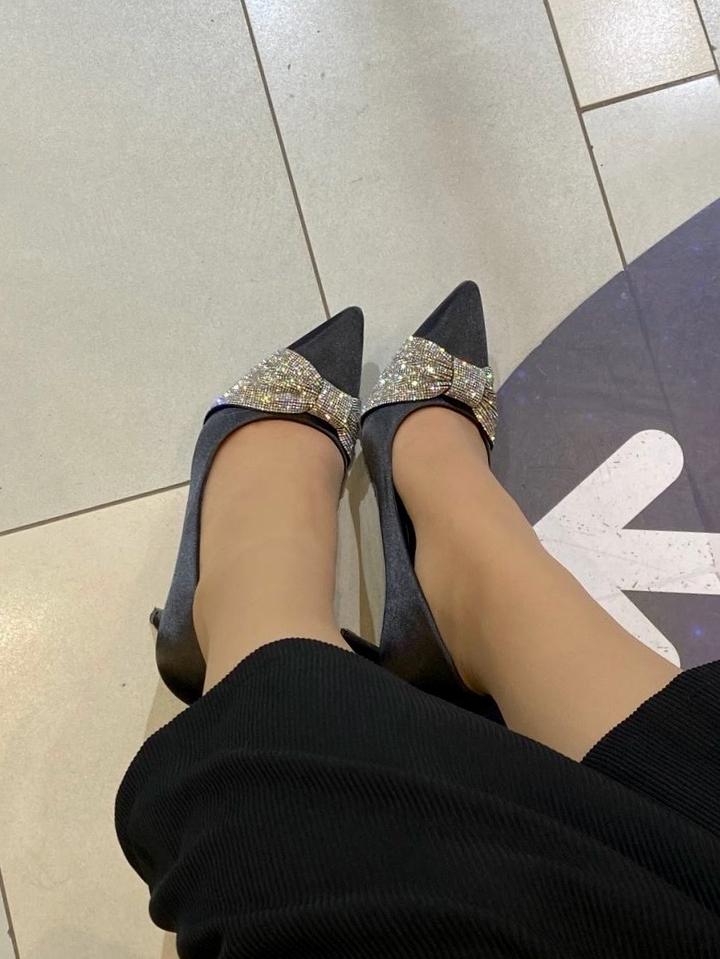 черные туфли