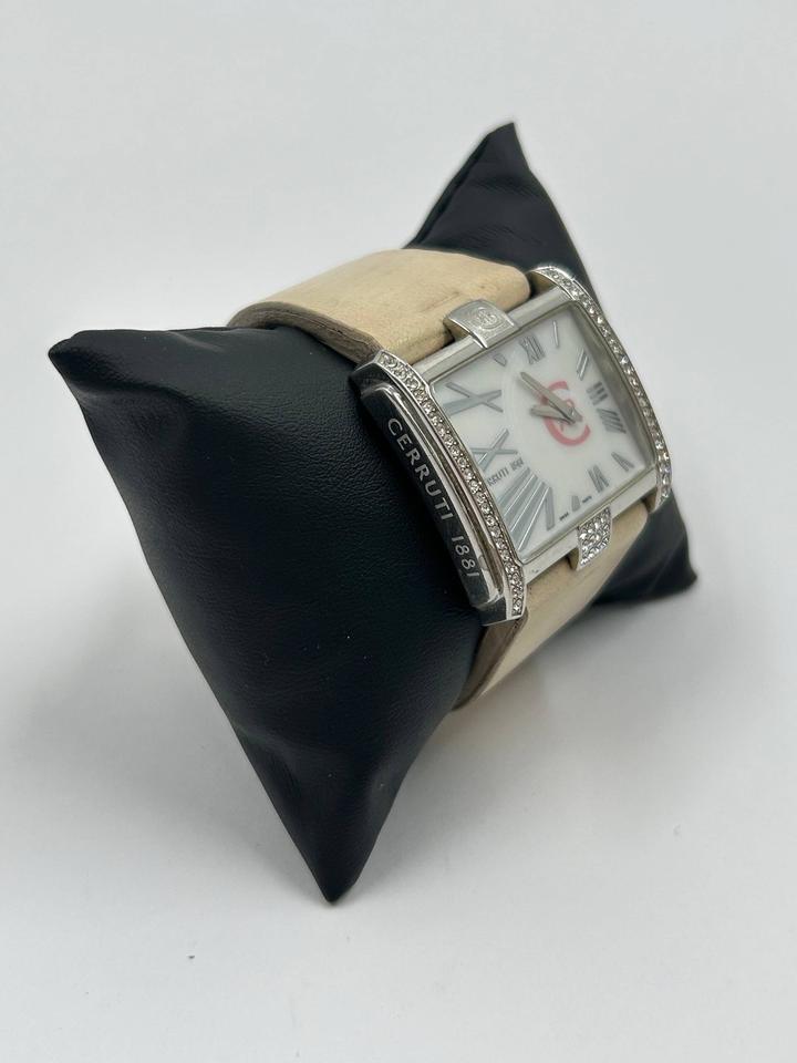 Часы Cerruti