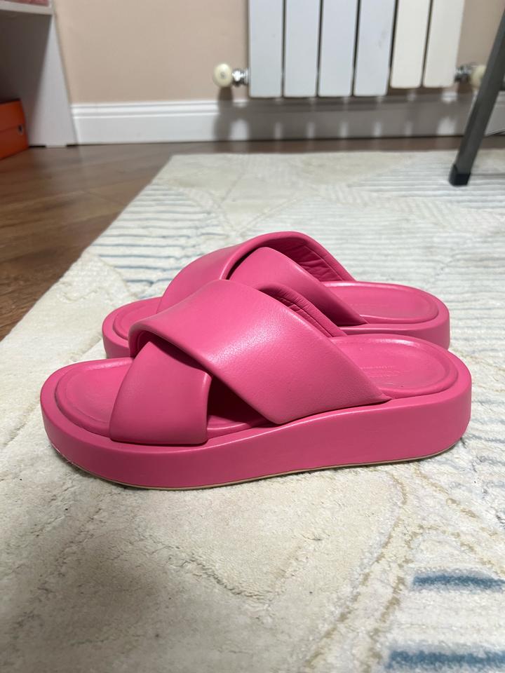 Сандали на платформе