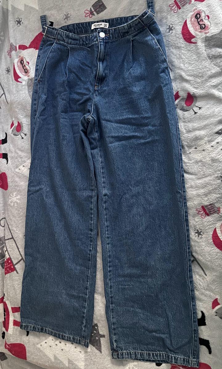 Джинсы wide leg Pull and Bear