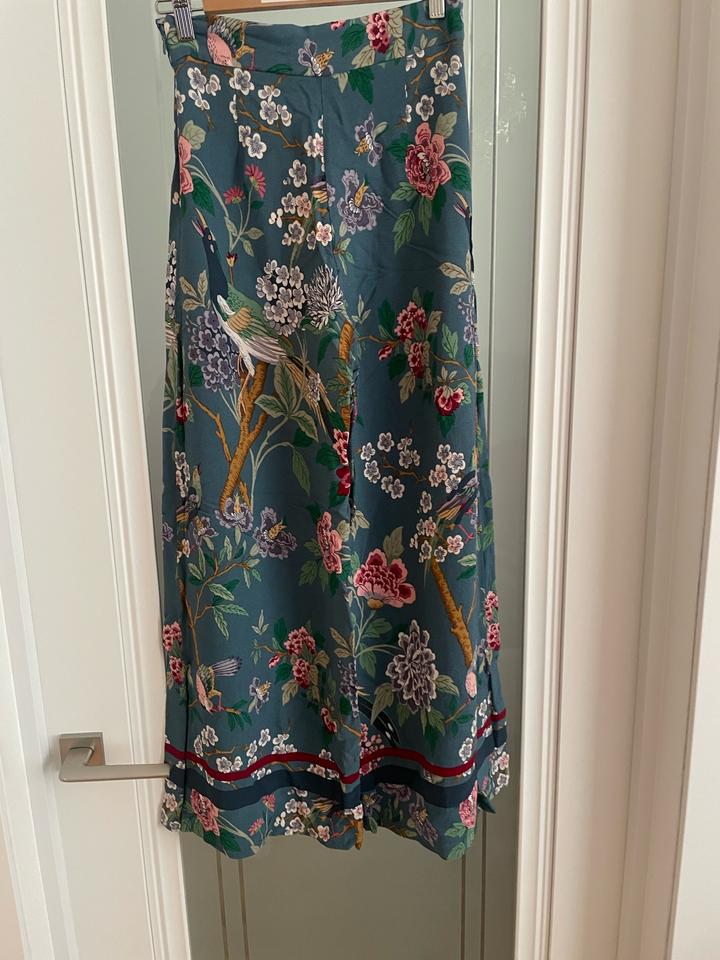 Брюки с принтом