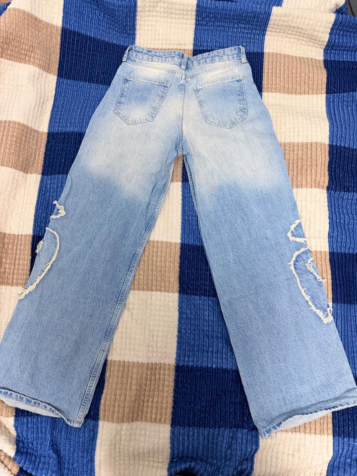 Джинсы Bershka