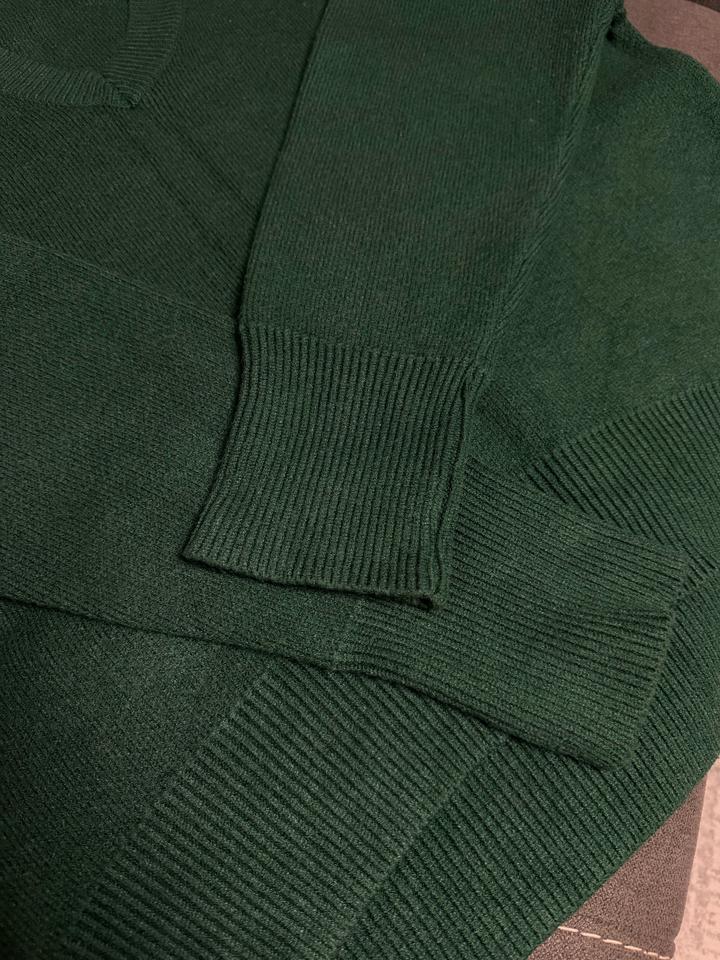 Свитер женский