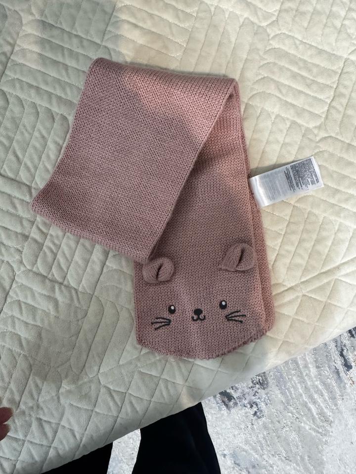 Шарф и кепка