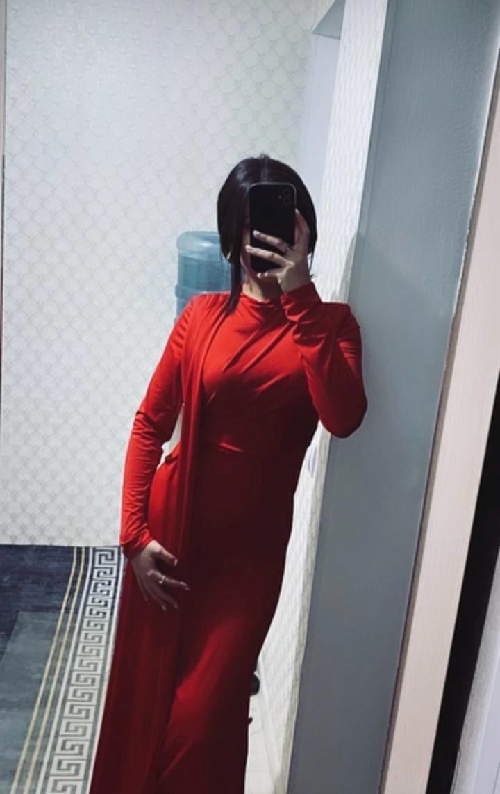красное длинное платье