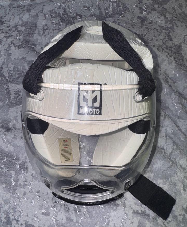 Шлем для карате