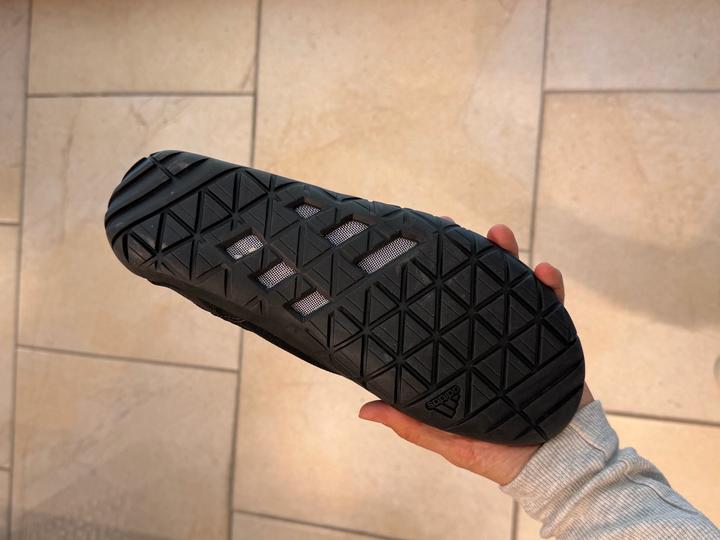 Мужские кроссовки