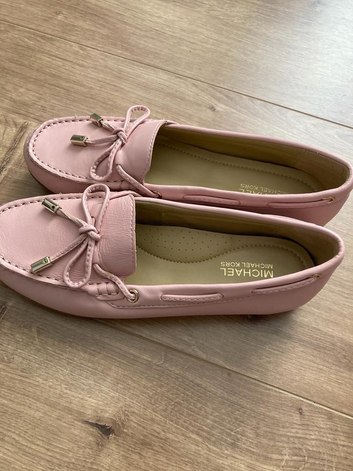 Продам мокасины , хорошего качества Michael Kors