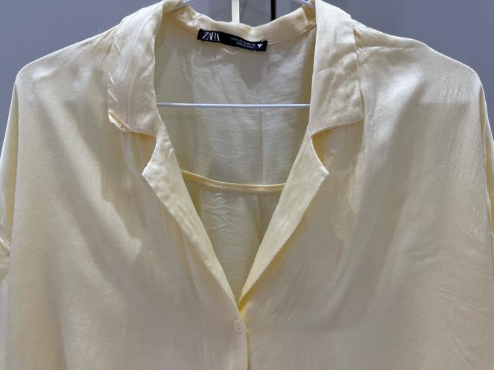 атласной блузка Zara