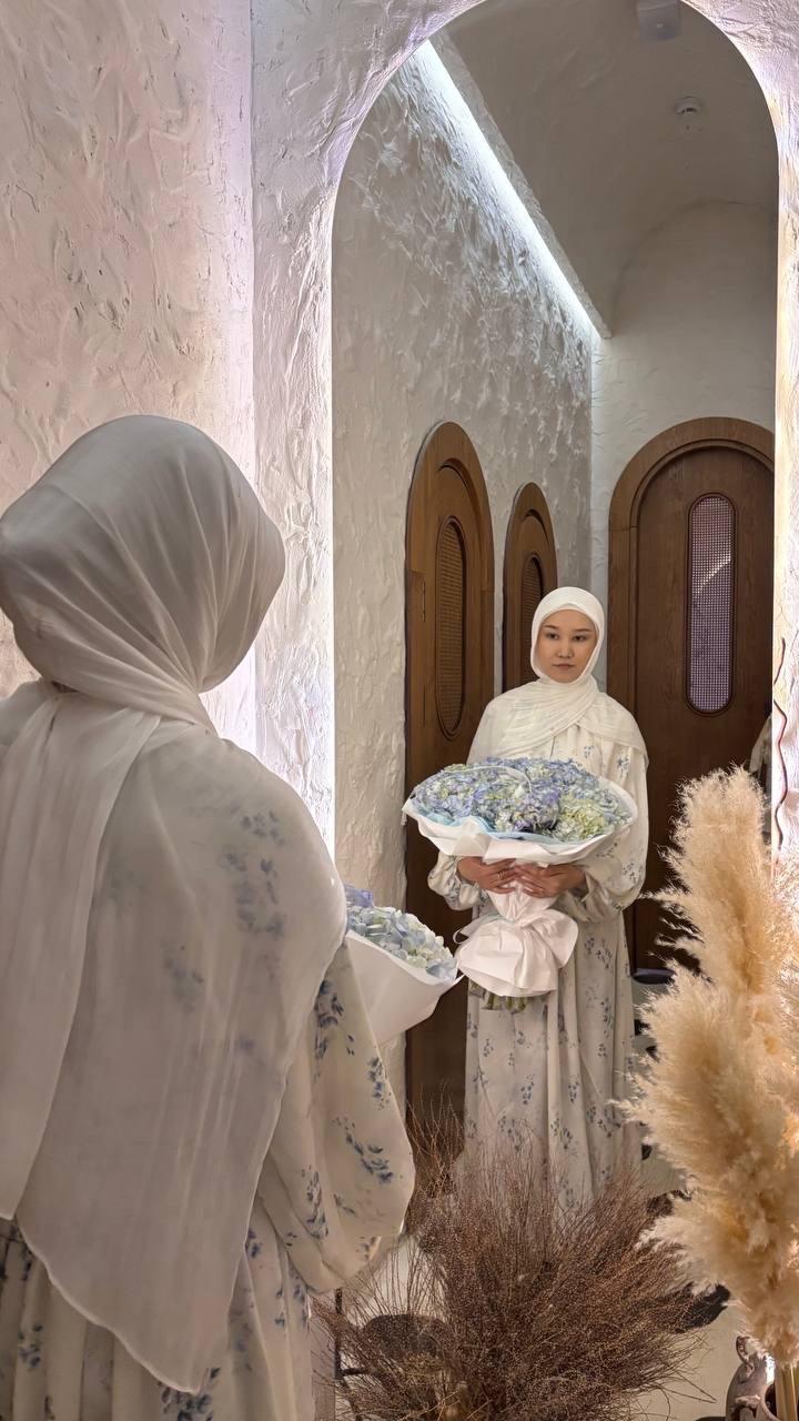 Длинное платье для покрытых девушек