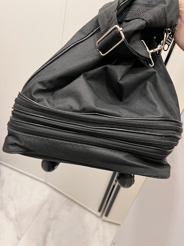 Сумка на колесиках