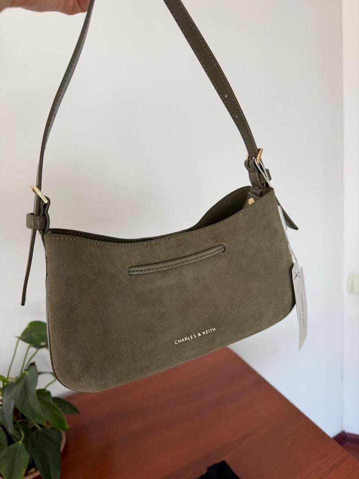 Сумка Charles and Keith