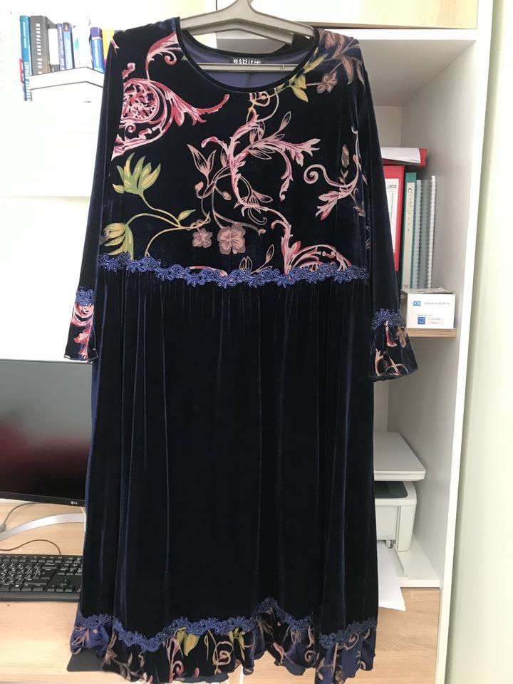 Бархатное платье