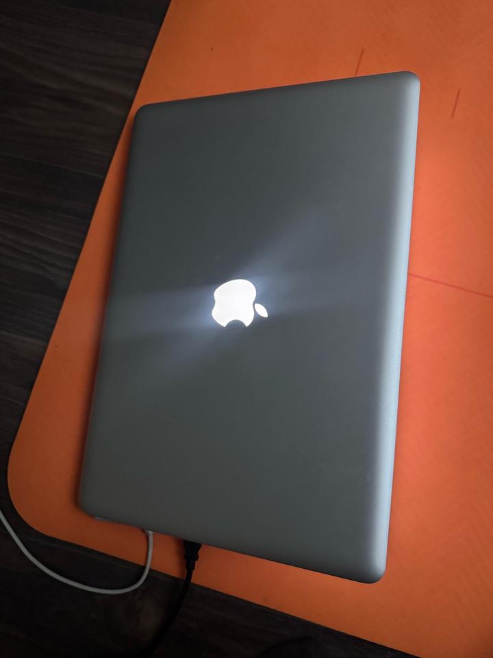 Macbook pro 256