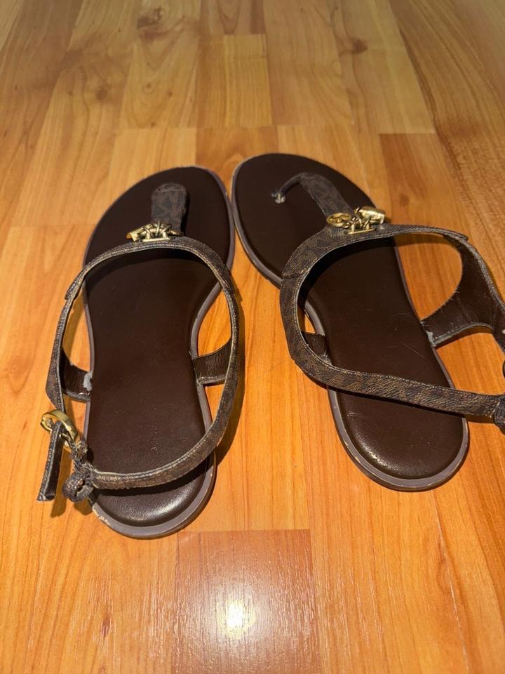 Шлепки Michael Kors 38,5 размер