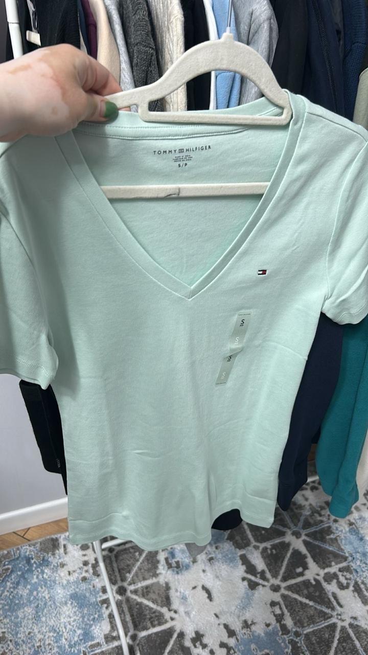 Футболки от Tommy Hilfiger новый