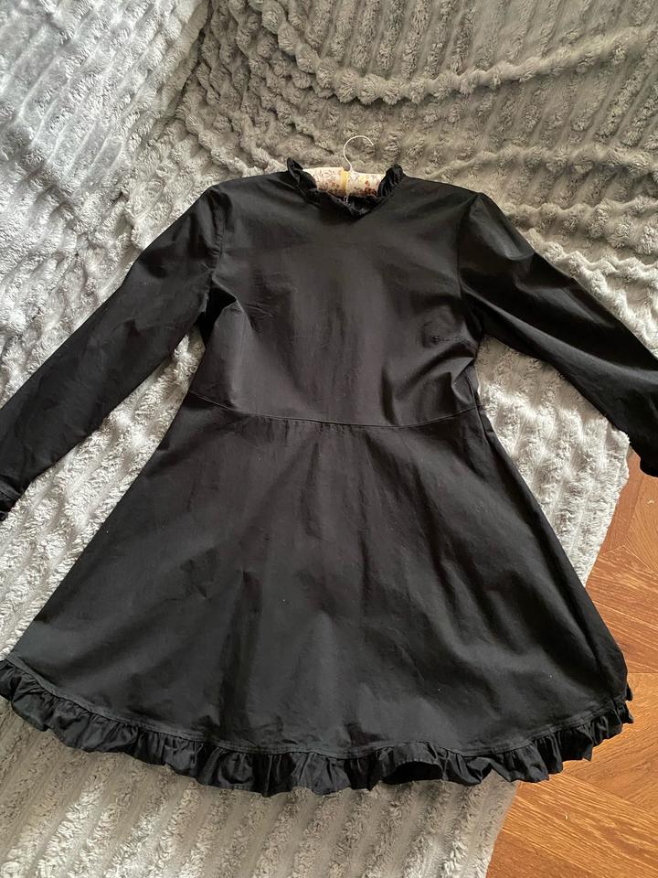 платье чёрное Zara