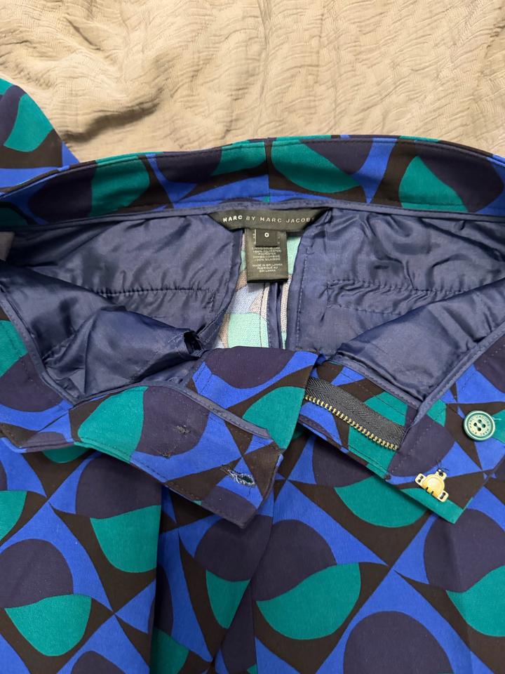 Стильный брючный костюм от Marc Jacob’s. Покупала в Милане. Надевала пару раз.