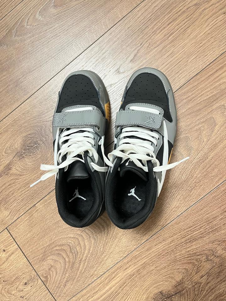 Кроссовки Nike