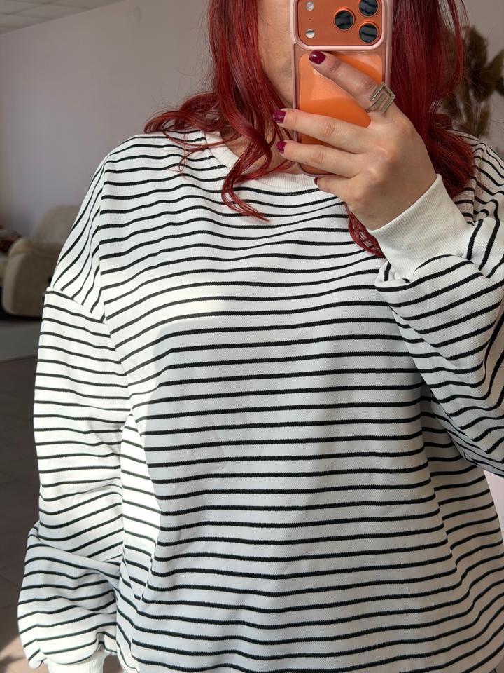 Свитшот полосатый