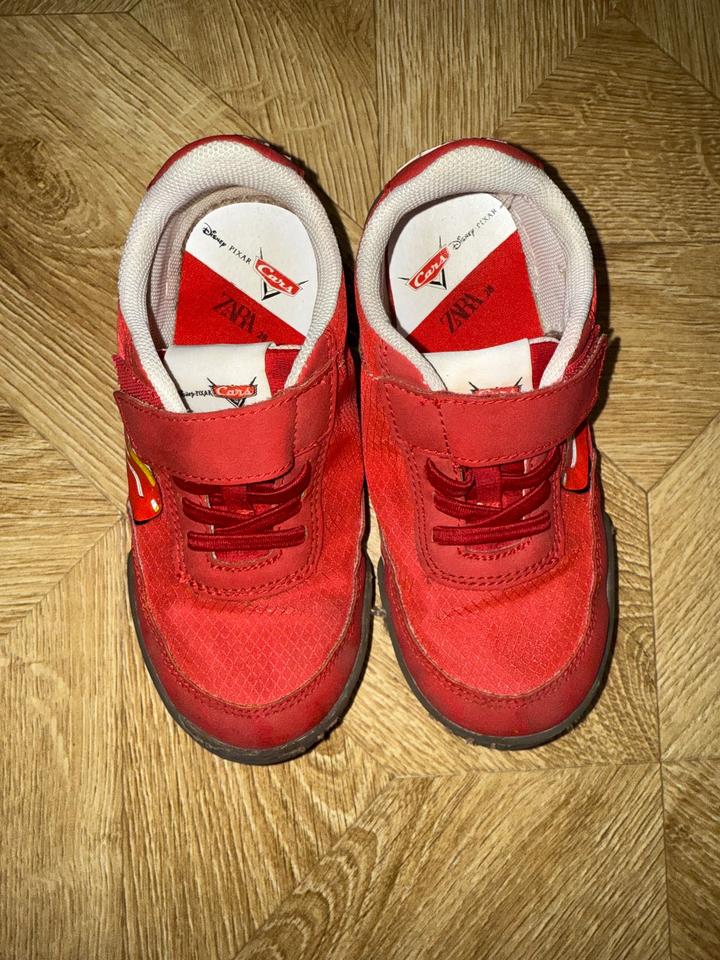 Кроссовки детские Zara