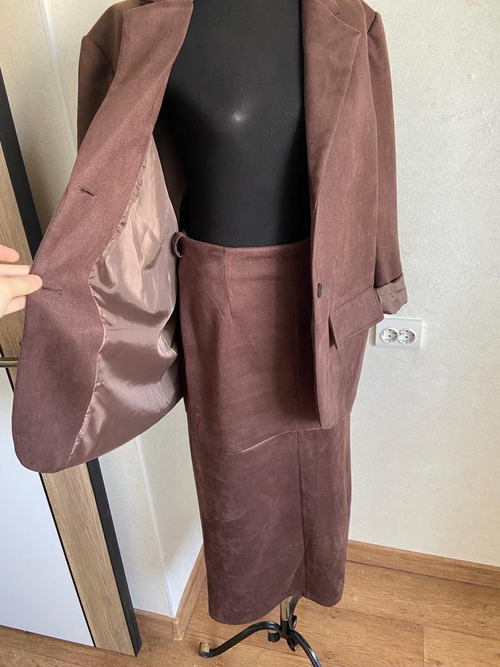 Двойка с юбкой