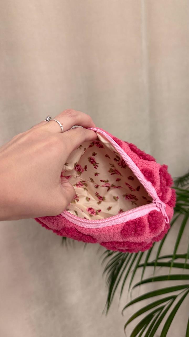 Новая косметичка яркая и мягкая