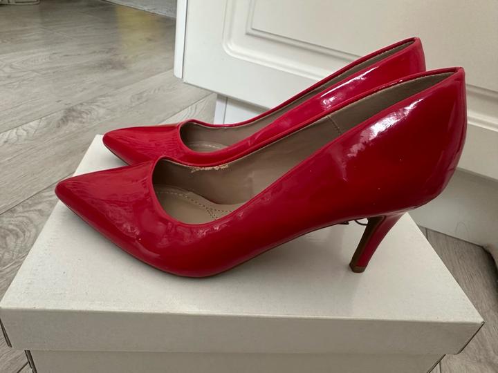 Красные туфли размер 38-39