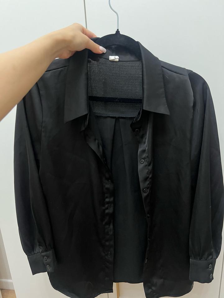 Базовая черная рубашка