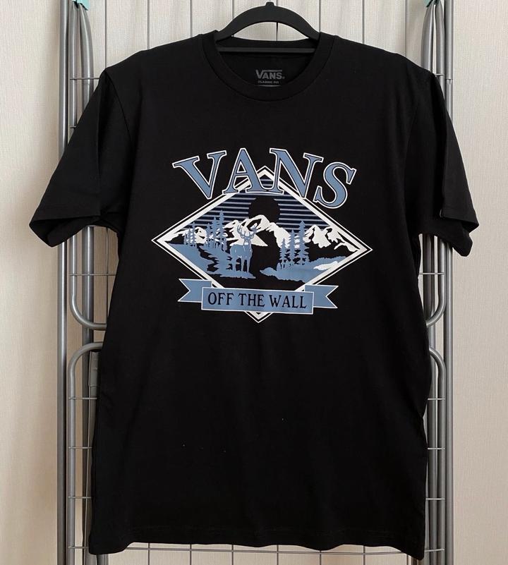 Футболка Vans