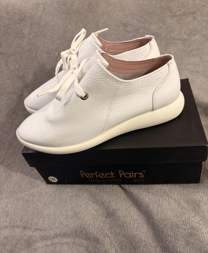 Новые кожаные кеды