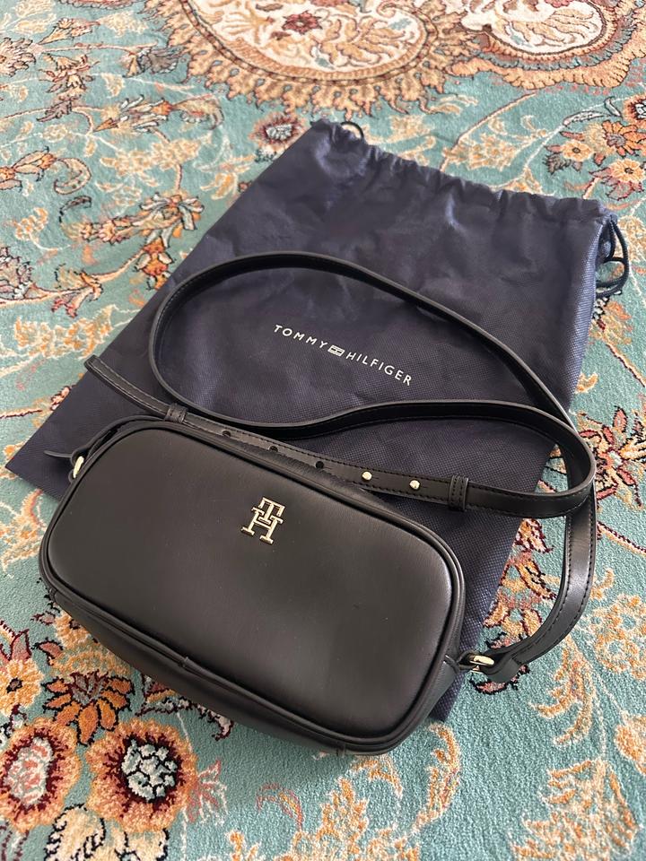 Сумка Tommy Hilfiger