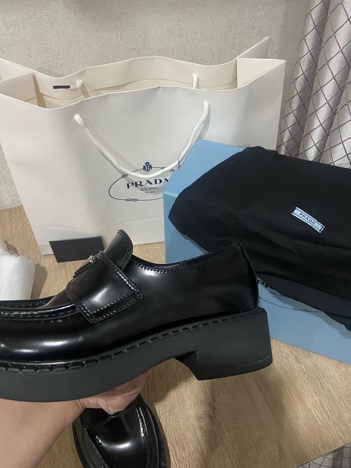 Лоферы prada черные