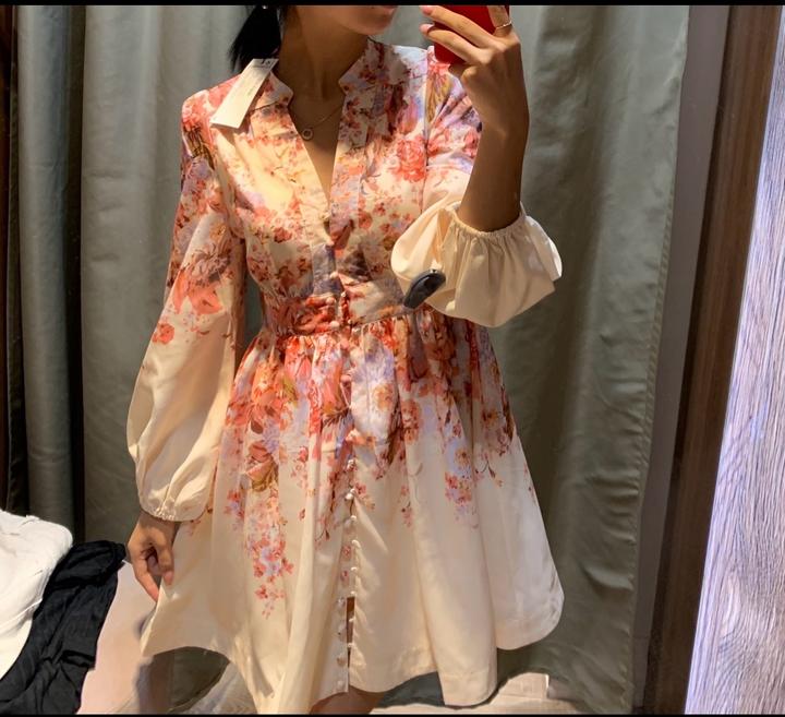 Платье от CHIA