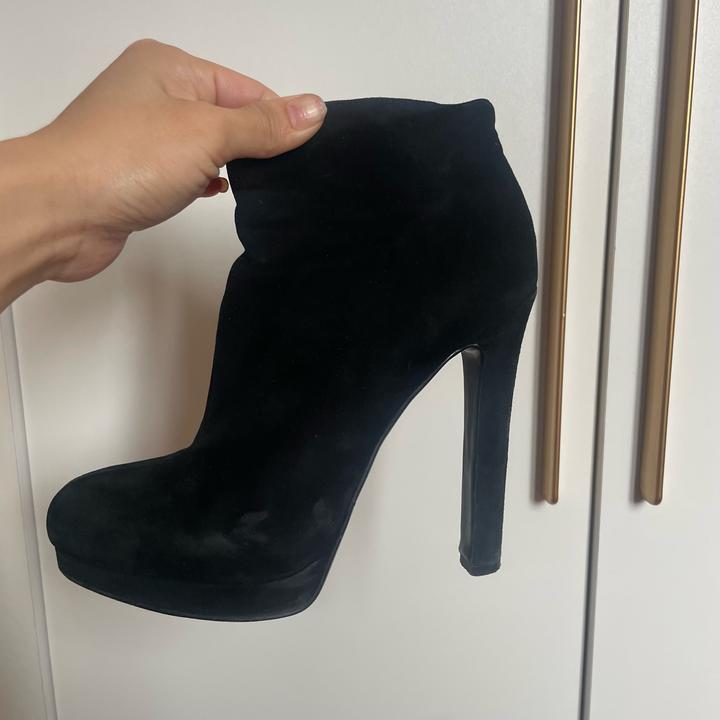 Батальоны. Натуральная замша.