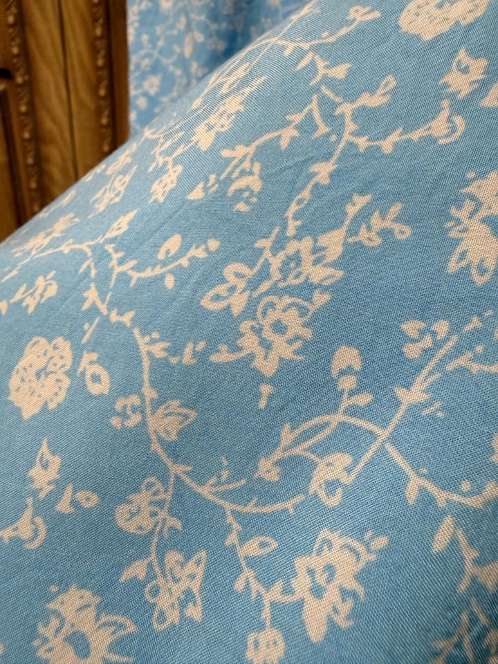 Нежное платье макси в цветочный принт