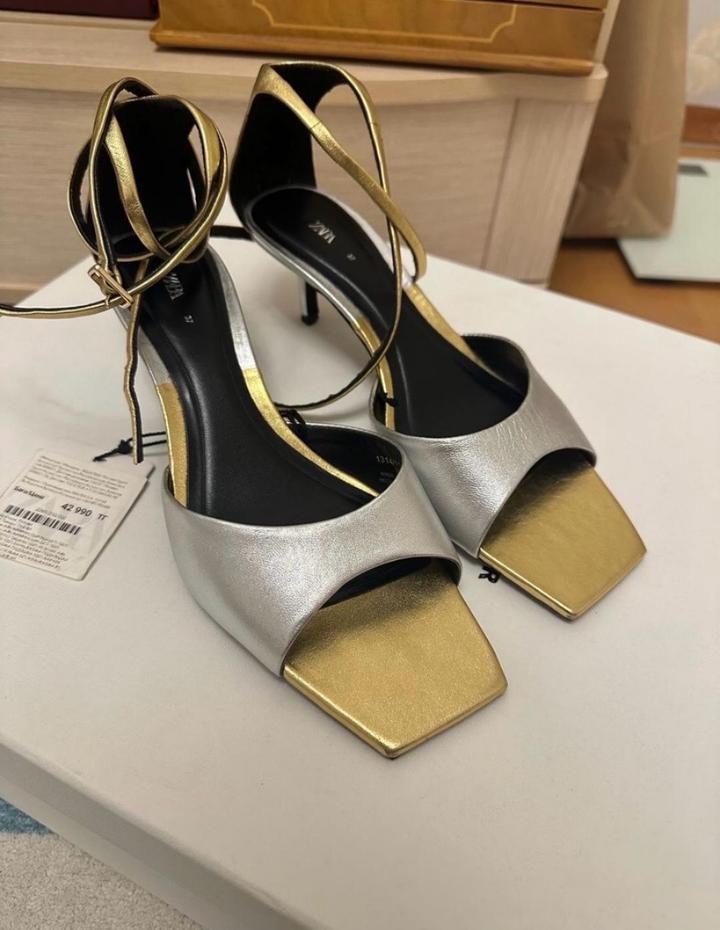Босоножки Zara