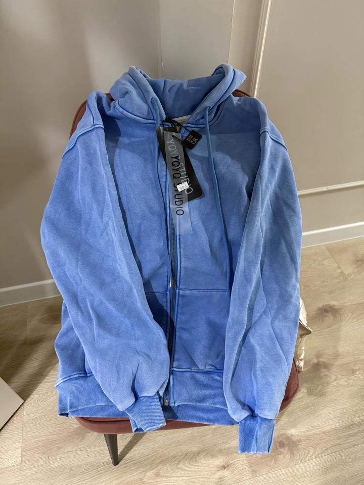 Толстовка на замке