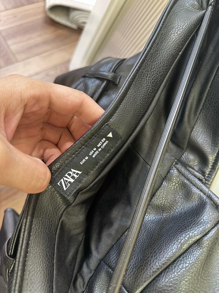 Кожаный корсет Zara