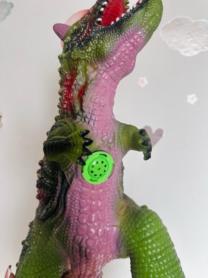 Динозавр фигурка со звуковым эффектом