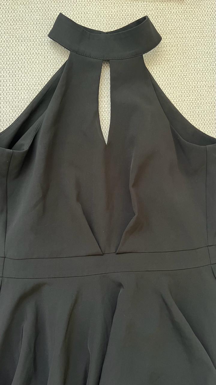 Черное коктейльное платье Lichi