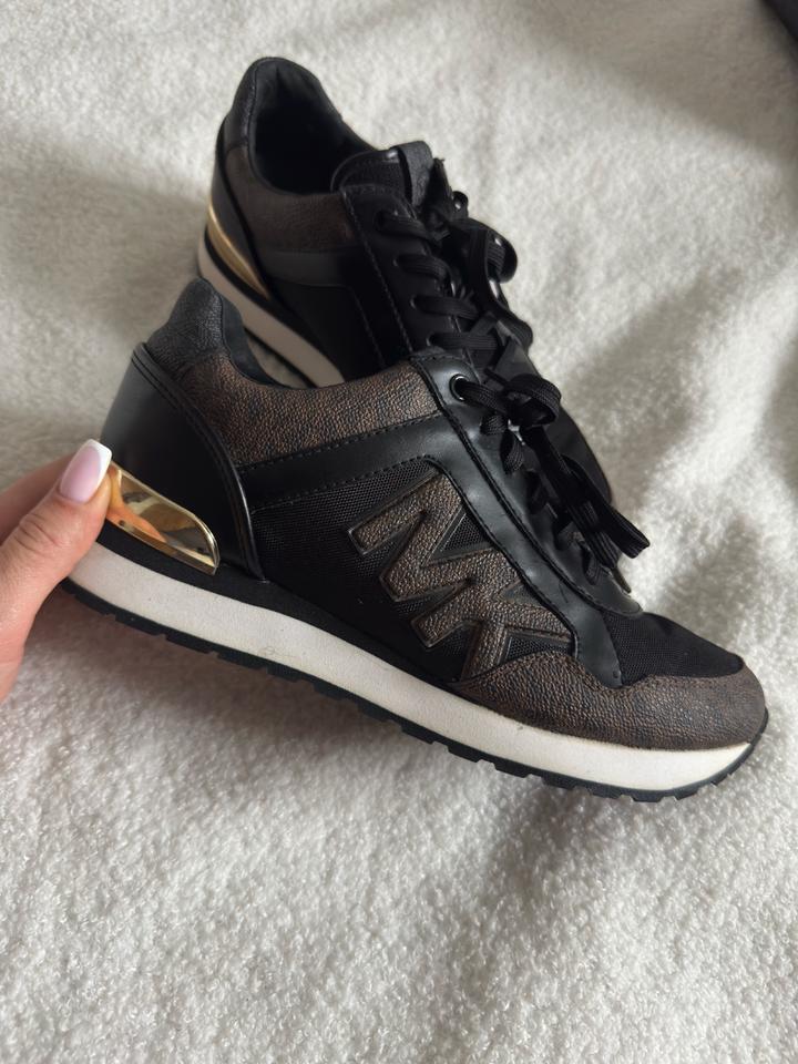 Кроссовки Michael kors