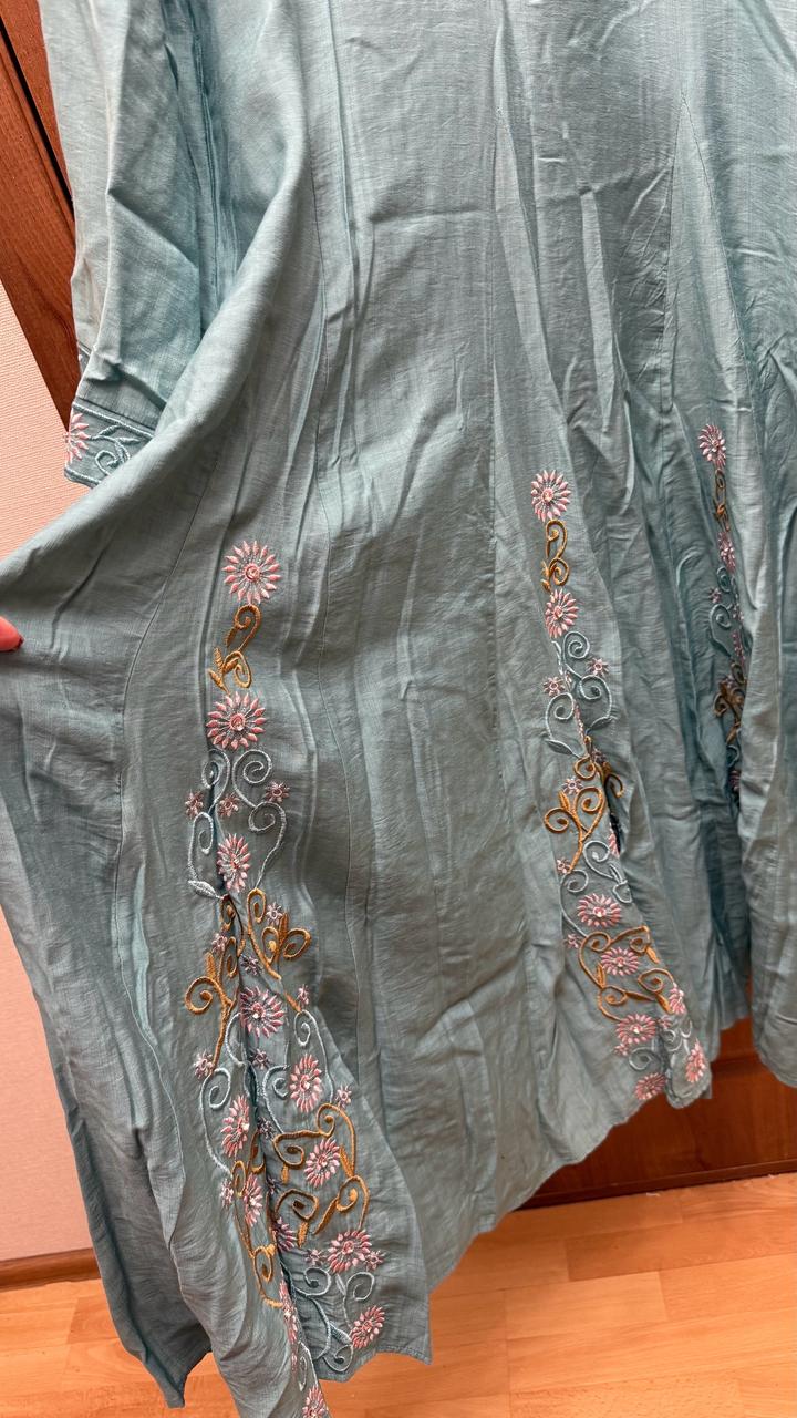 Летнее закрытое платье