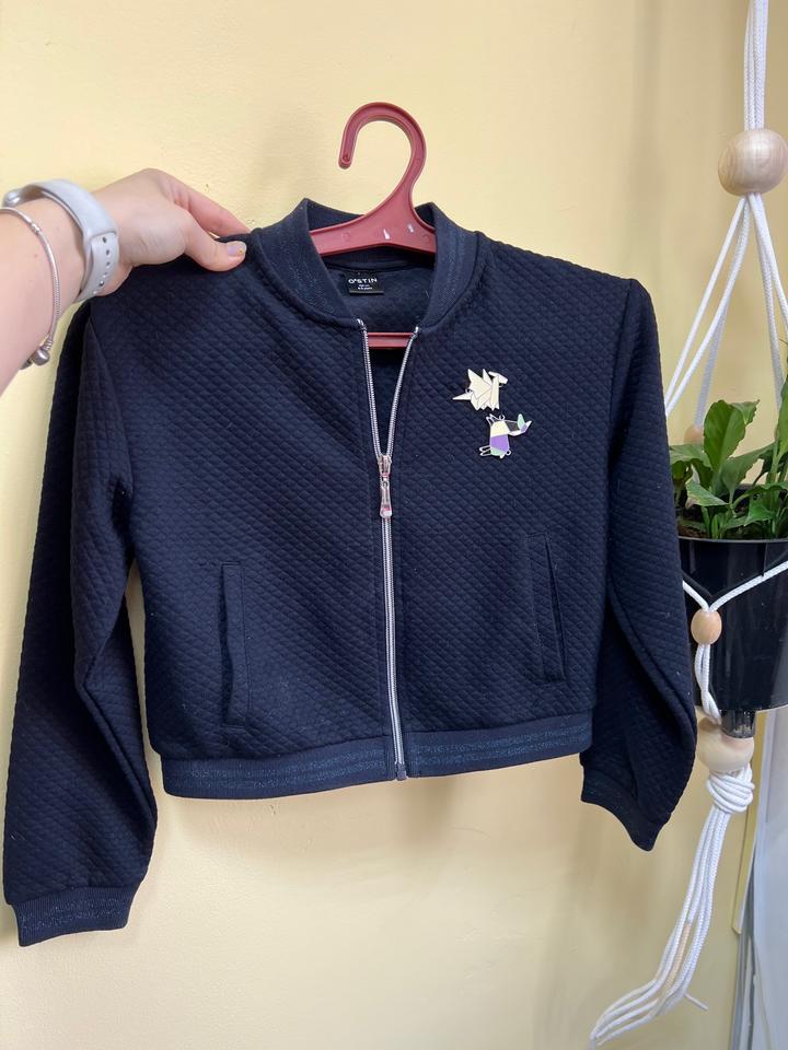 Кофта-бомбер на девочку